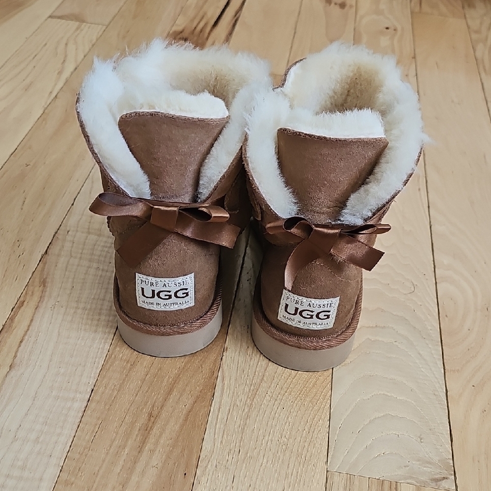 UGGS Cozy Tan Shearling Boots - Picture 2 of 4